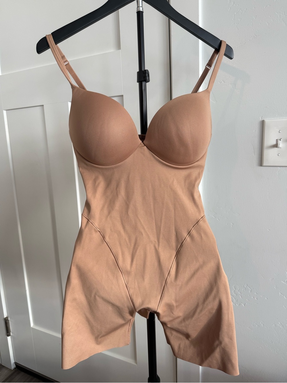 SKIMS Nude/Beige Sculpting Bodysuit